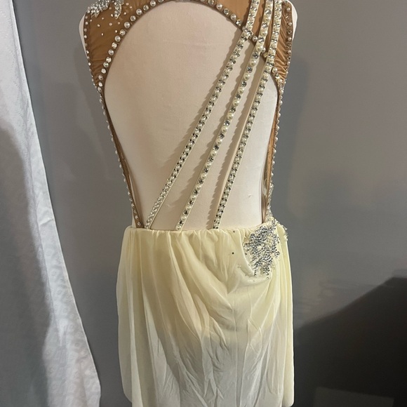 Cream, Silver and Pearl Embellished Contemporary Competition Dance Costume AS - Picture 4 of 7